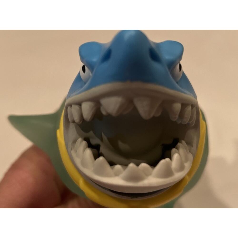 Heroes of Goo Jit Zu Goo Shifters Primal Thrash Shark Color Changing Core Intact